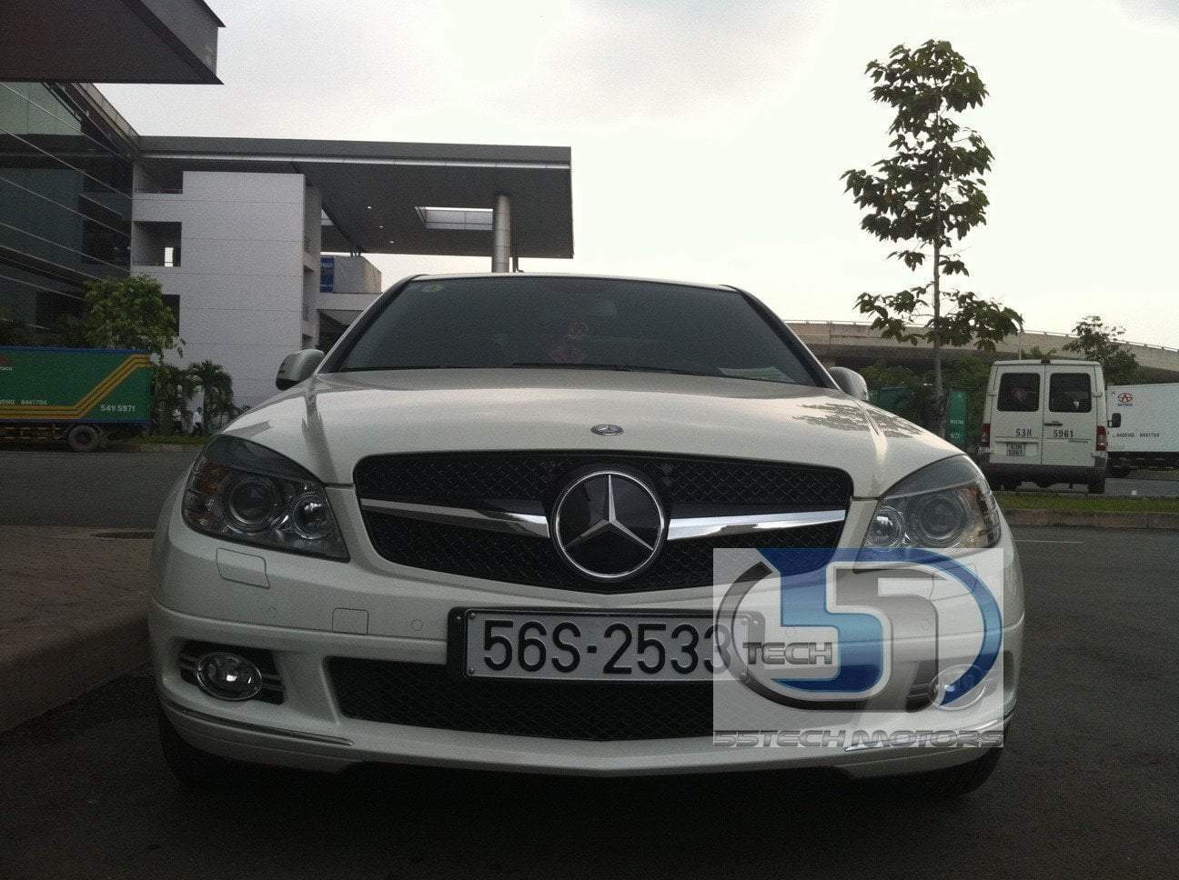 Mercedes Benz W204 2008~2011 SLS 1 Fin Style Grille - 55tech Motors