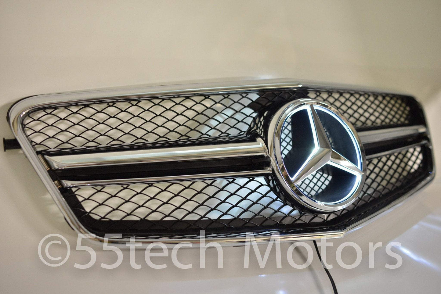 Mercedes Benz W212 E-Class 1 Fin Style Grille with Illuminated LED light Star - 55tech Motors