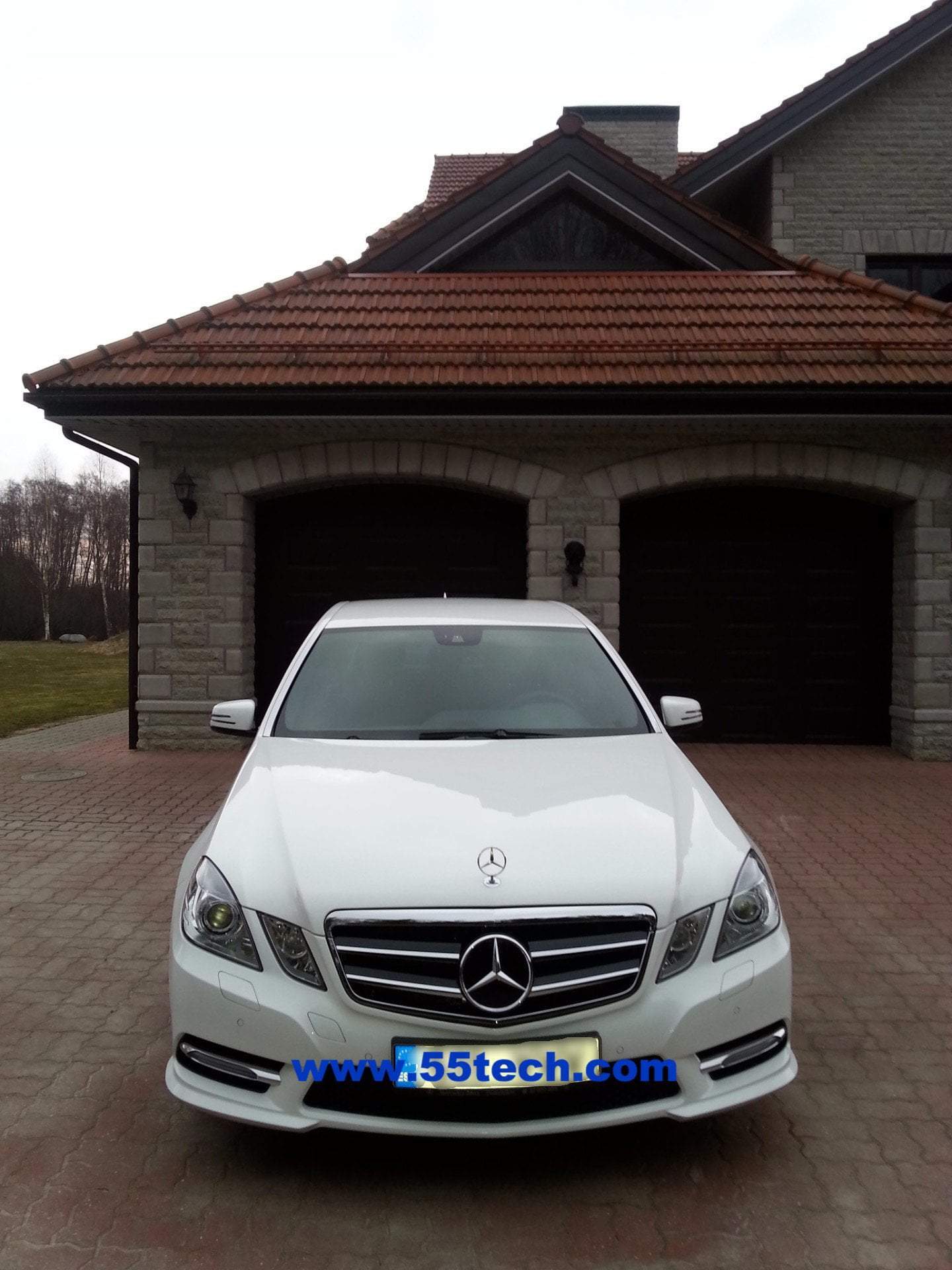 Mercedes Benz W212 E-Class Grille 2 Fin with LED Illuminated Star - 55tech Motors