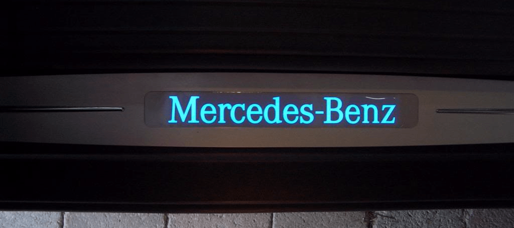 Mercedes R230 2003~2008 SL-Class Door sills with Illuminated Logo - 55tech Motors