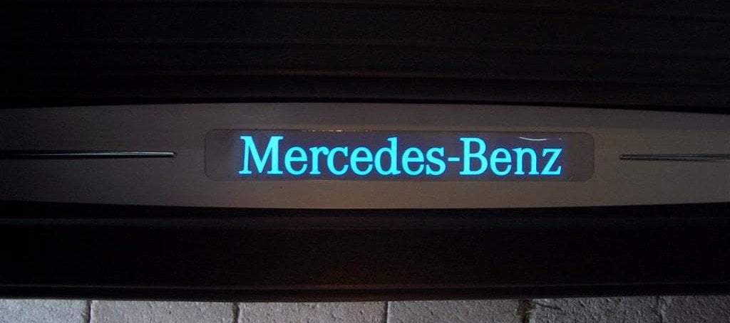 Mercedes R230 2003~2008 SL-Class Door sills with Illuminated Logo - 55tech Motors