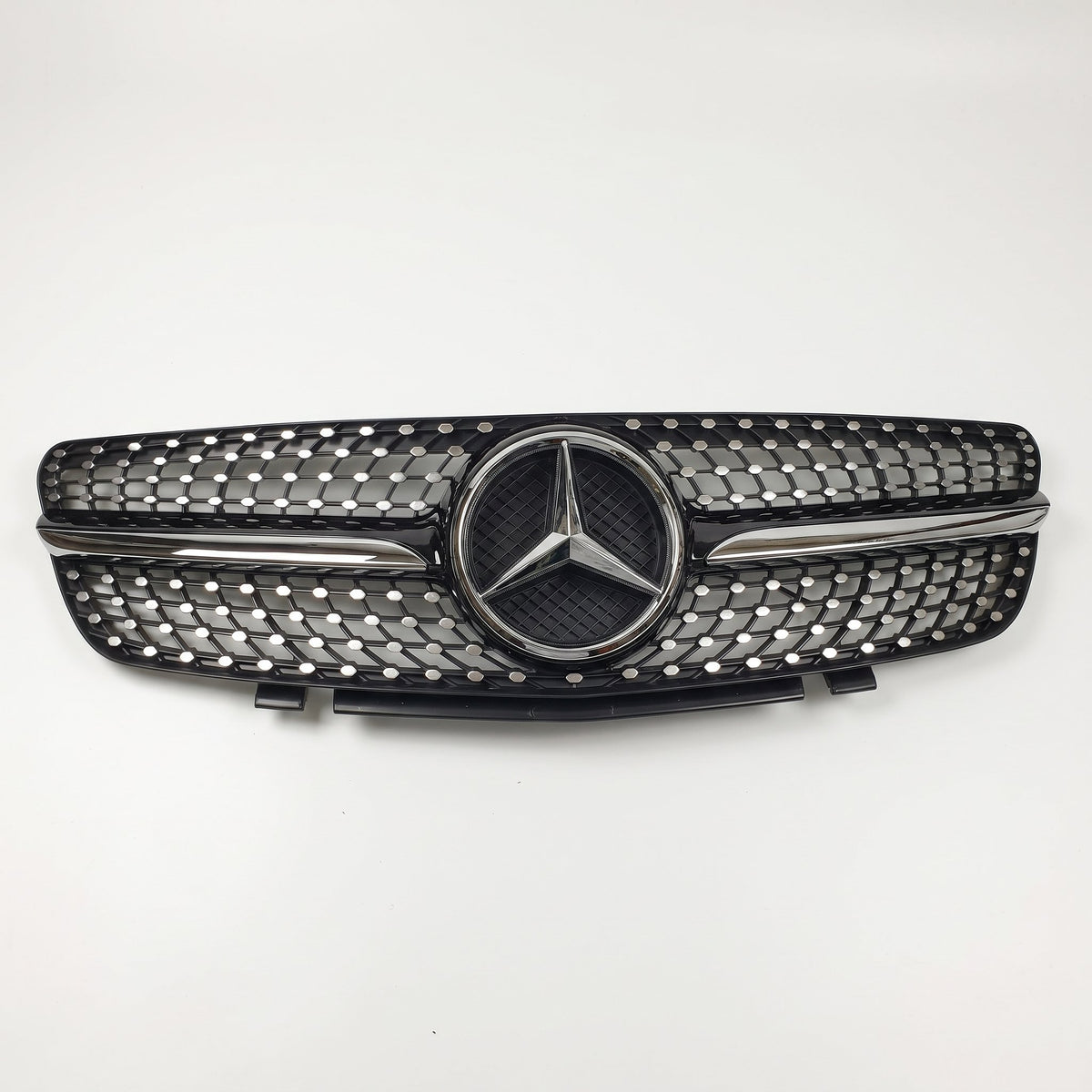 Mercedes R230 SL-Class diamond-style front grille with illuminated star emblem, chrome trim